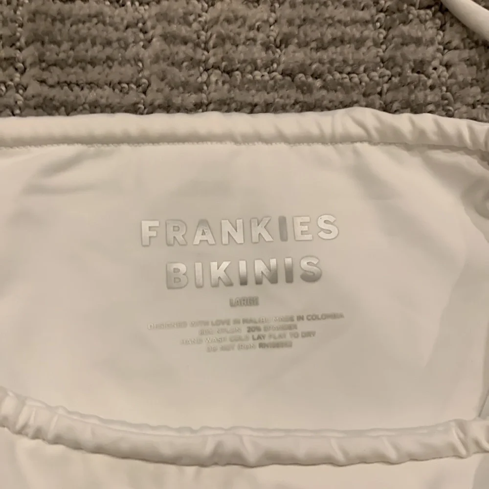 Frankies Bikinis Tia String Bikini Bottom L